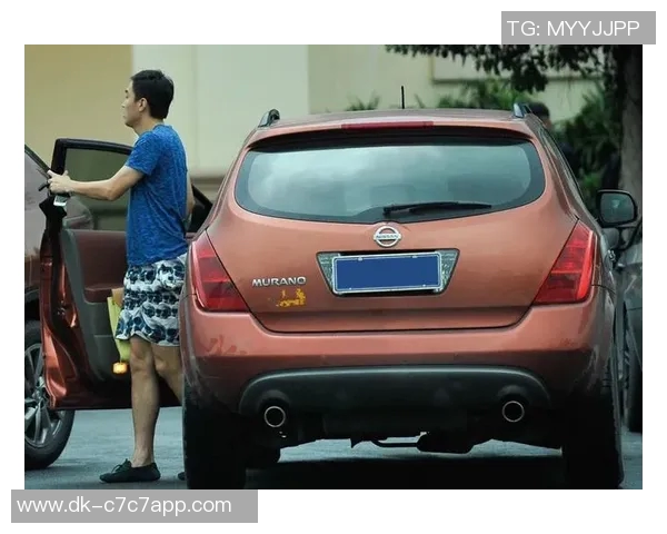 中国足球球星豪车排行榜揭秘 谁才是最具豪华座驾的球员